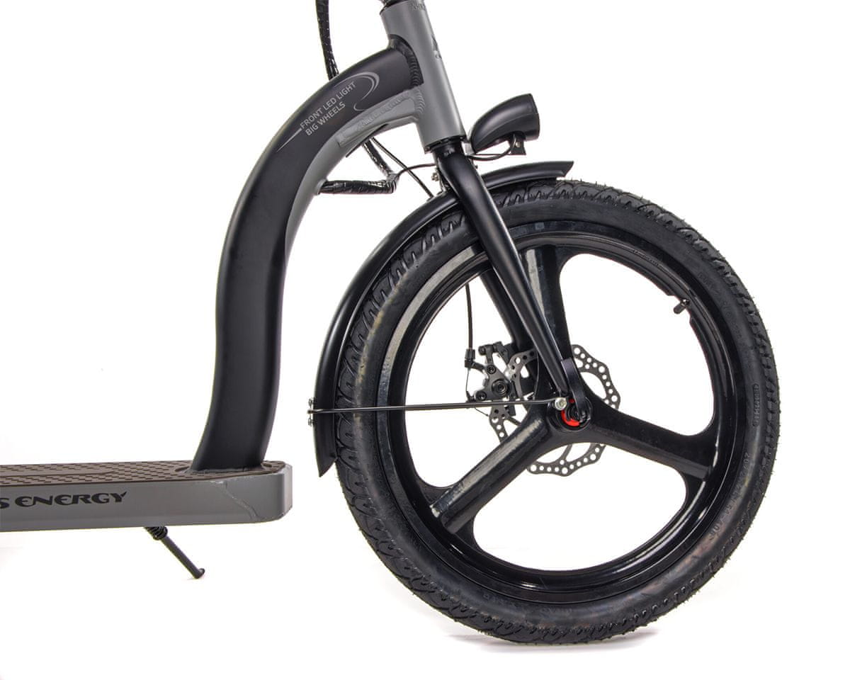 Trottinette électrique Racer 2 MWC es106ew 10 500w noire EMG