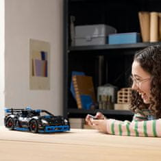 LEGO Technic 42176 Trkaći automobil Porsche GT4 e-Performance