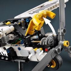 LEGO Technic 42198 Propelerac za divljinu